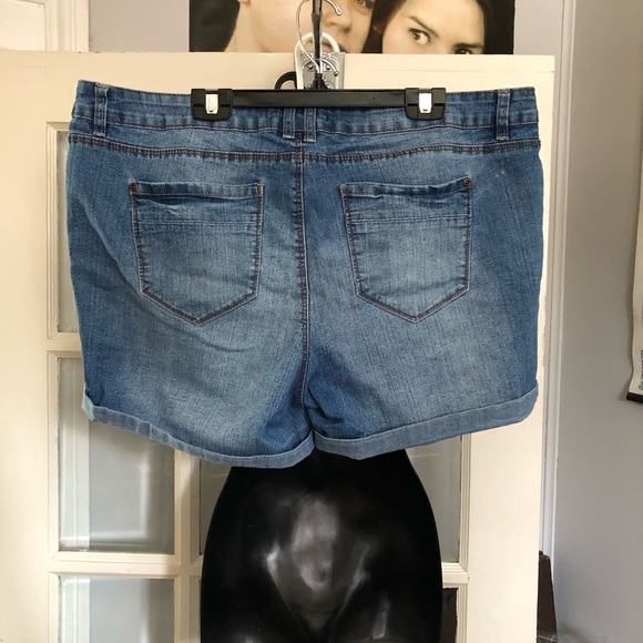 Ladies waist 36 - Picture 2 of 5